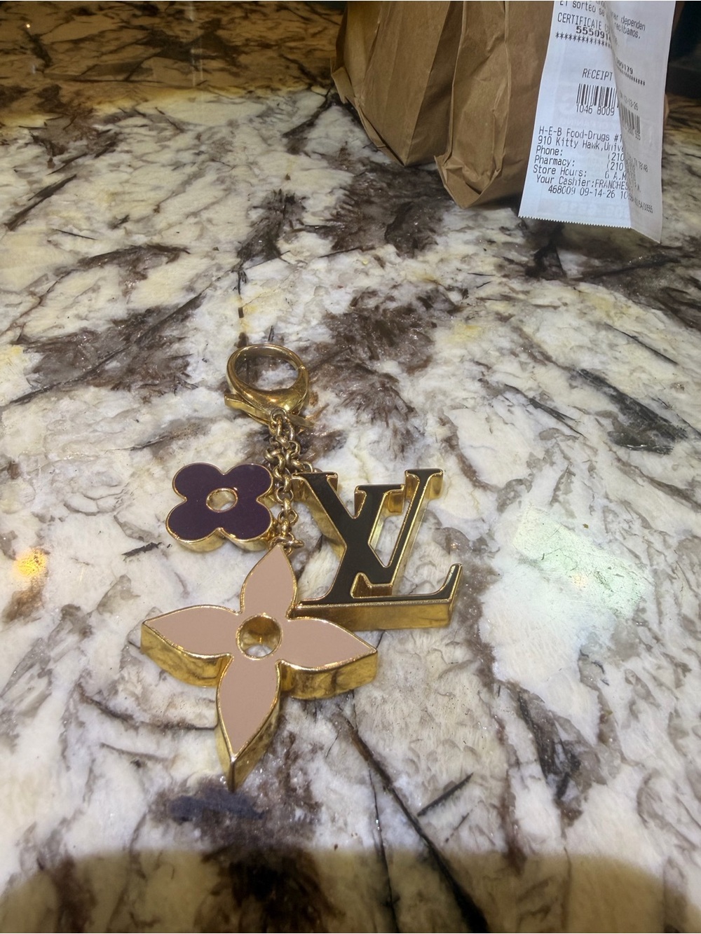 Louis Vuitton Fleur de Monogram Bag Charm Key Holder Gold - Picture 2 of 4